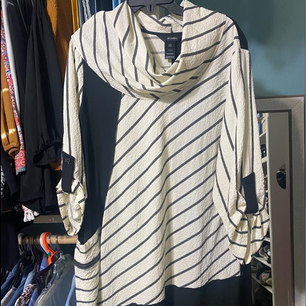 Ladies dress top